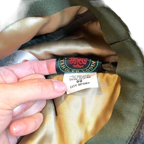 VINTAGE Wool Alpaca Plaid Hat 🤍 - Picture 7 of 11